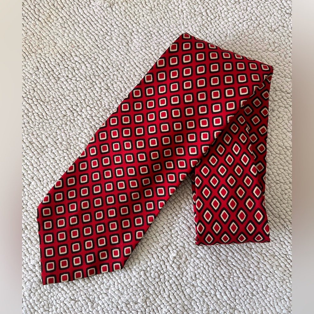 Robert Talbott Cravats Vintage Red Geometric Patterned Tie | 100%Silk By Talbott
